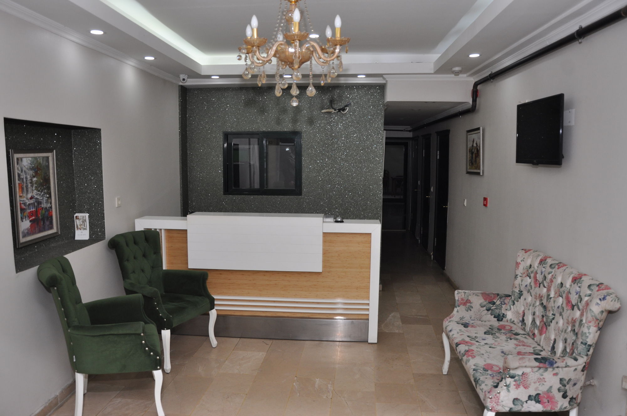 Monarch Hotel Истанбул Екстериор снимка
