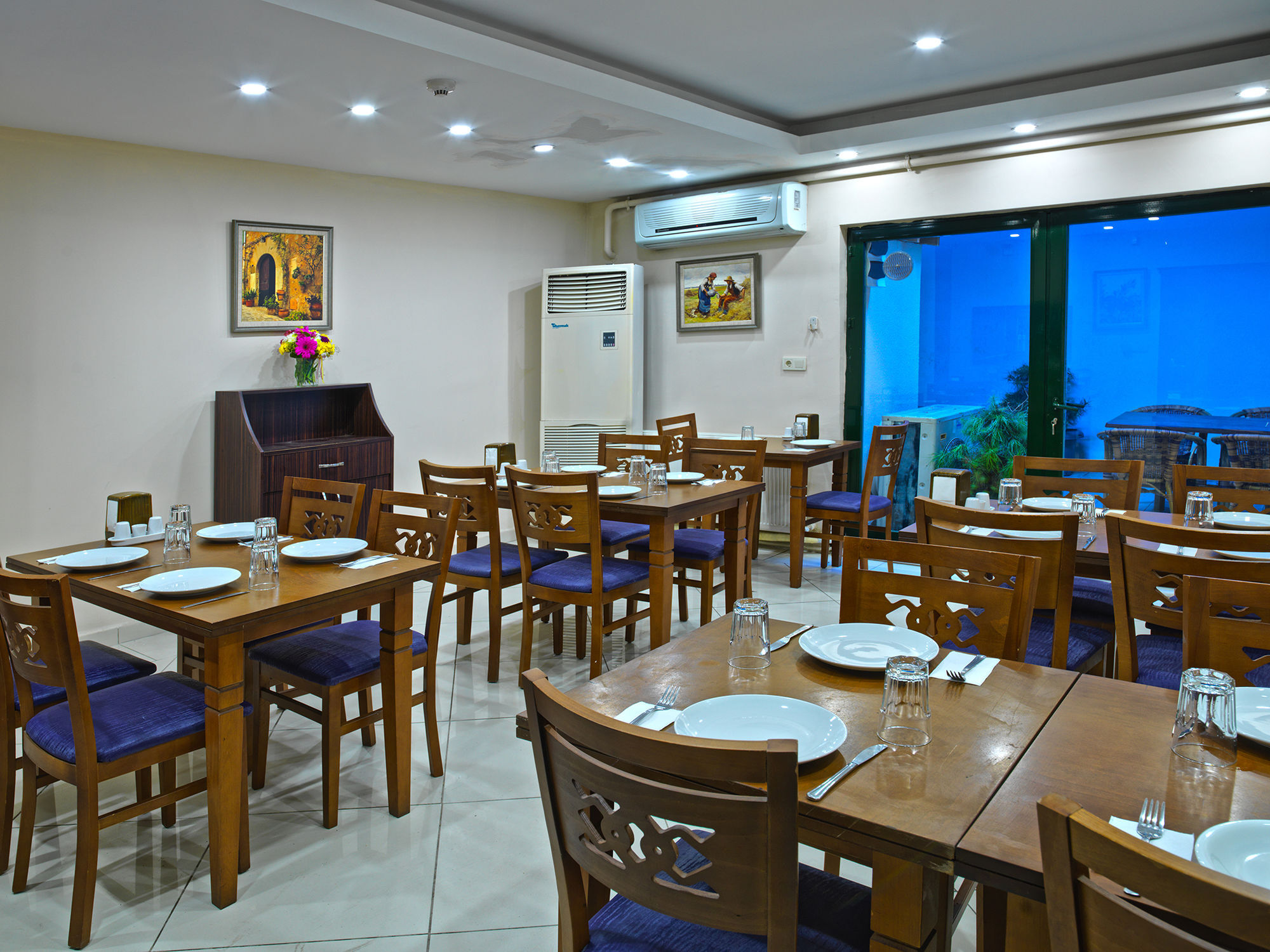 Monarch Hotel Истанбул Екстериор снимка
